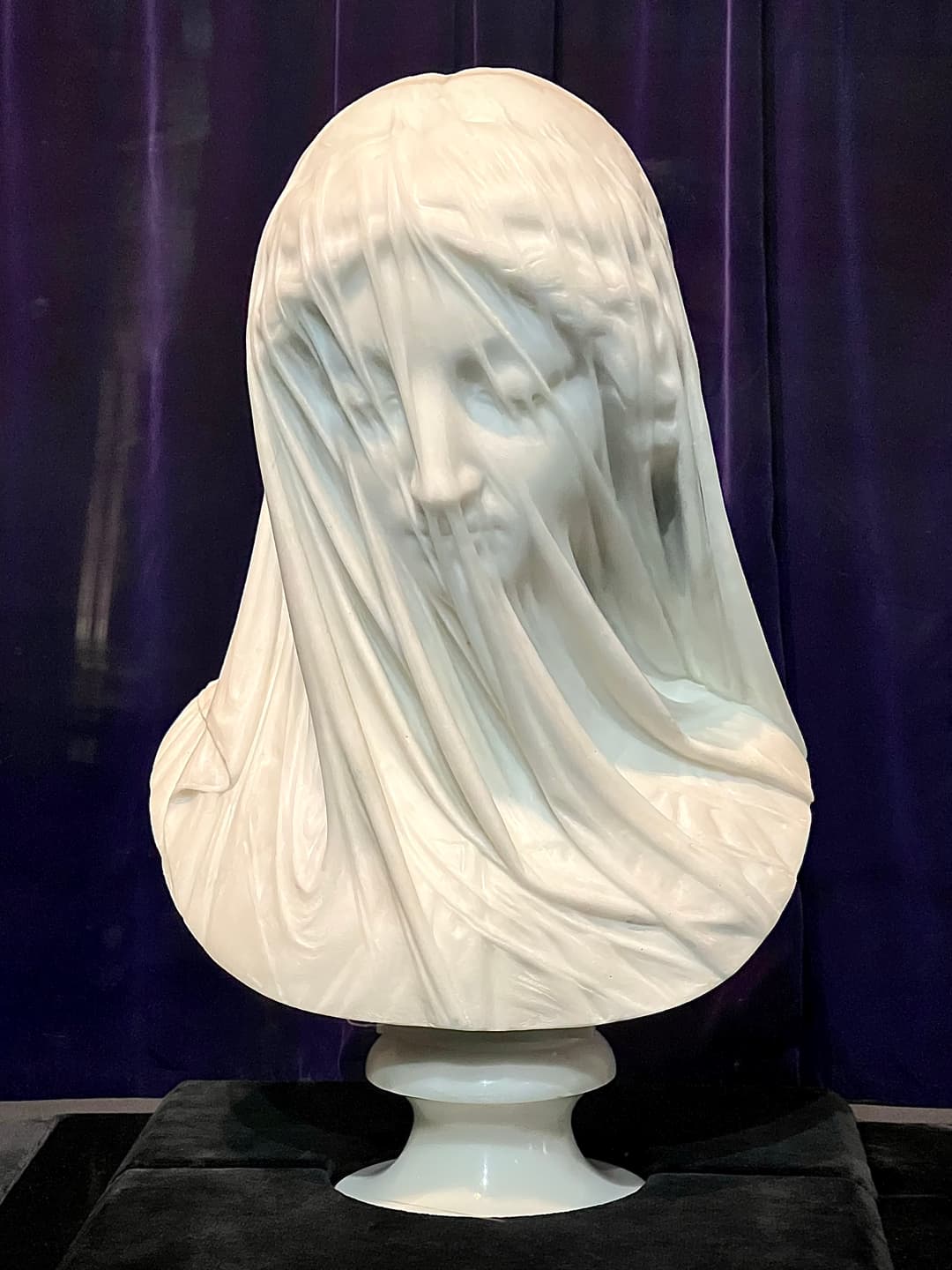 La Vierge voilée